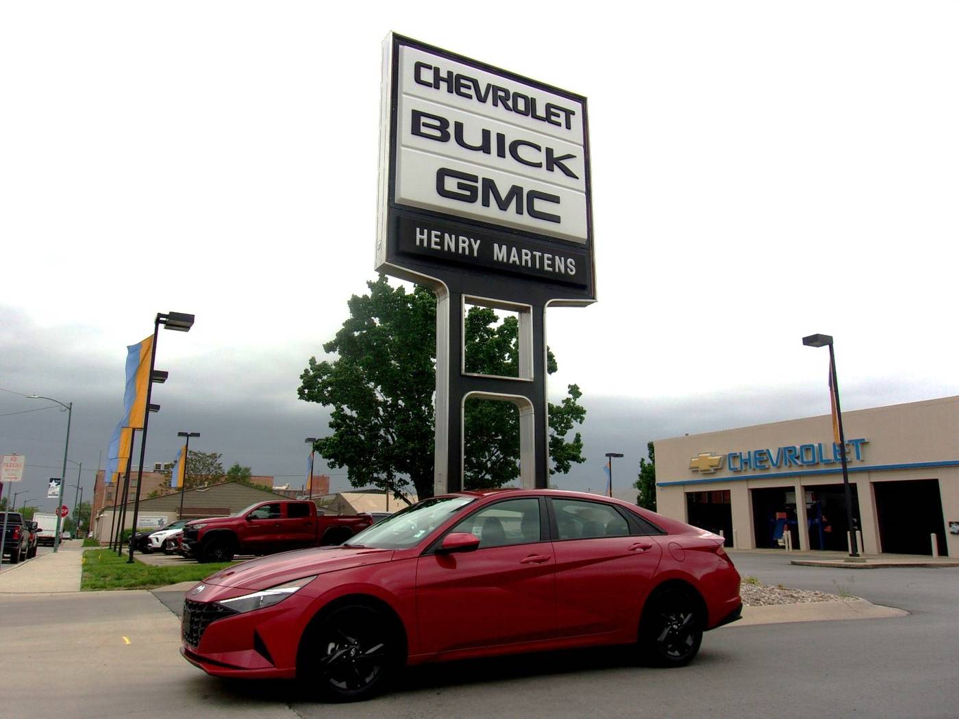 2023 Hyundai Elantra SEL — Sedan — 42,399 mi — Leavenworth, KS