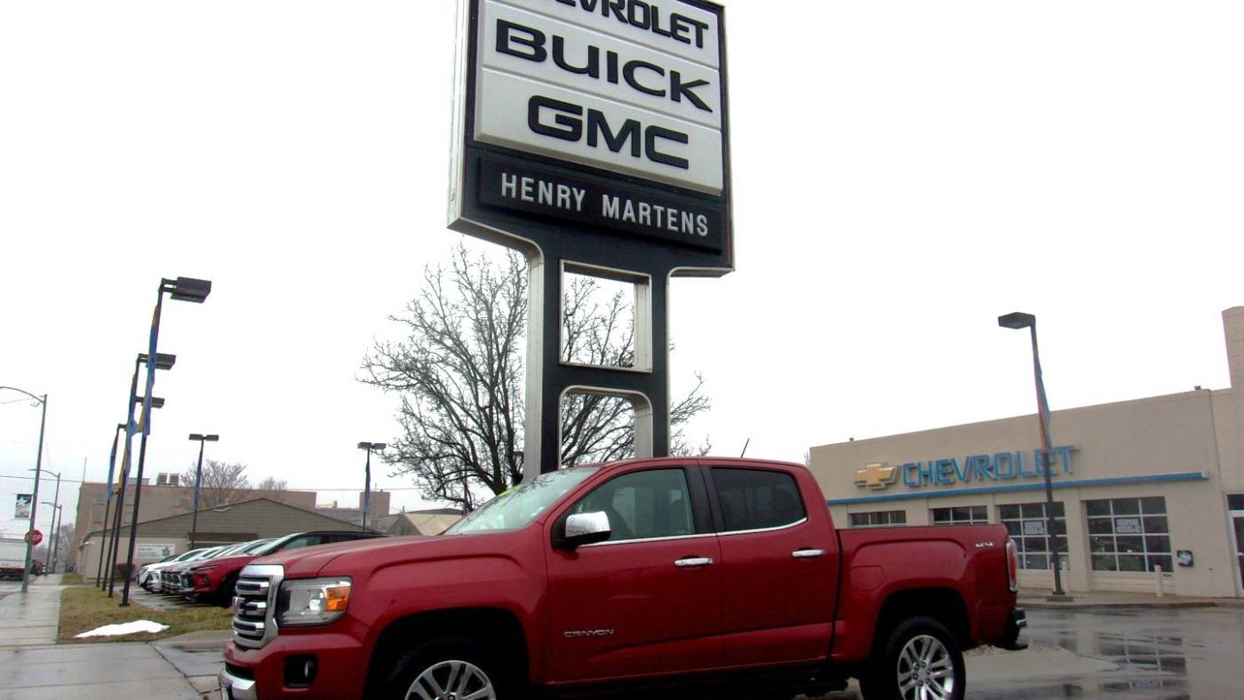 2016 GMC Canyon SLT — Pickup Truck — 109,489 mi — Leavenworth, KS