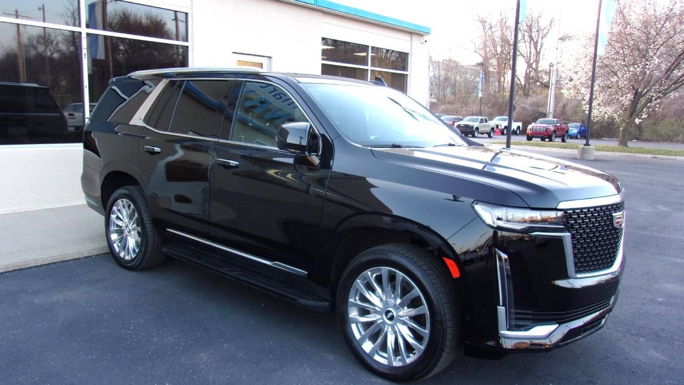 2023 Cadillac Escalade Premium Luxury — SUV — 33,876 mi — Leavenworth, KS