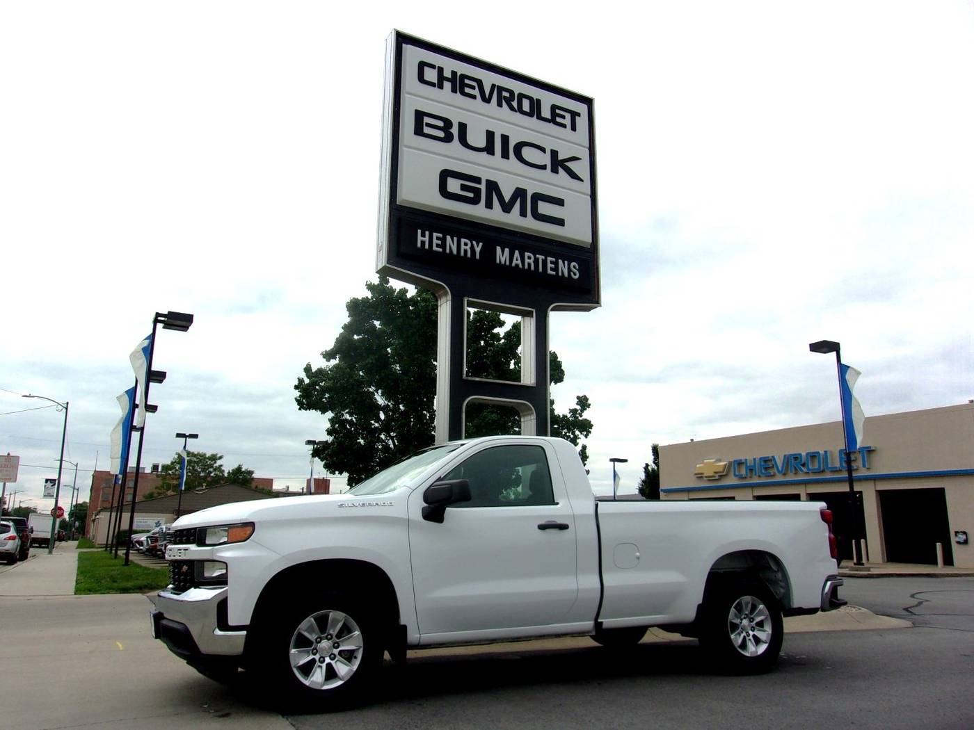 2021 Chevrolet Silverado 1500 WT — Pickup Truck — 73,966 mi — Leavenworth, KS