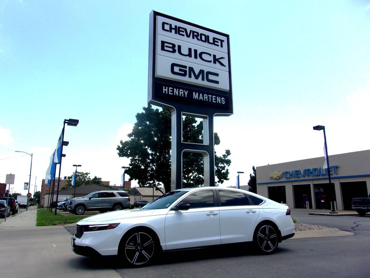 2023 Honda Accord Hybrid Sport — Sedan — 51,099 mi — Leavenworth, KS