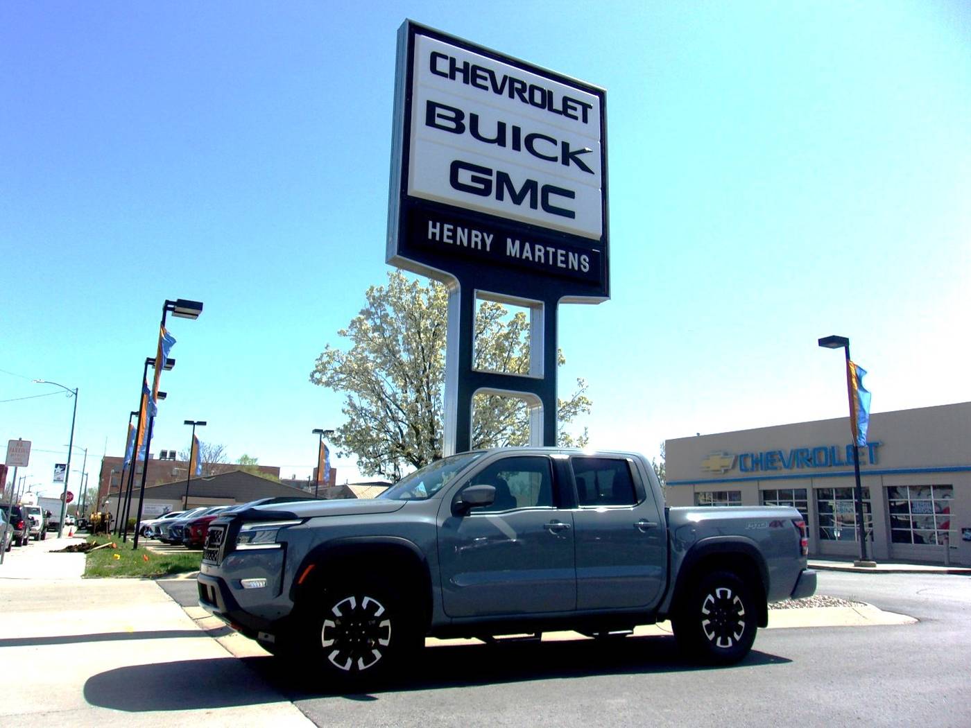 2024 Nissan Frontier PRO-4X — Pickup Truck — 37,528 mi — Leavenworth, KS
