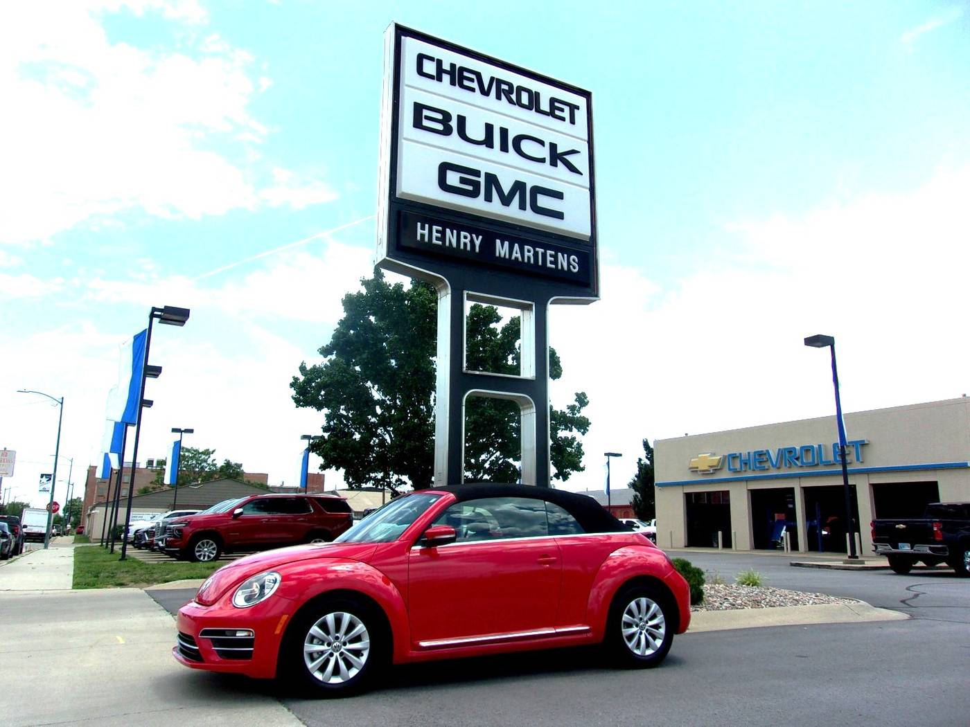 2019 Volkswagen Beetle S — Convertible — 14,726 mi — Leavenworth, KS