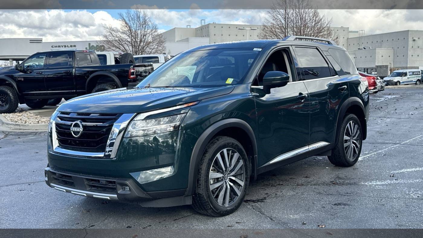 2022 Nissan Pathfinder Platinum — SUV — 31,617 mi — Provo, UT