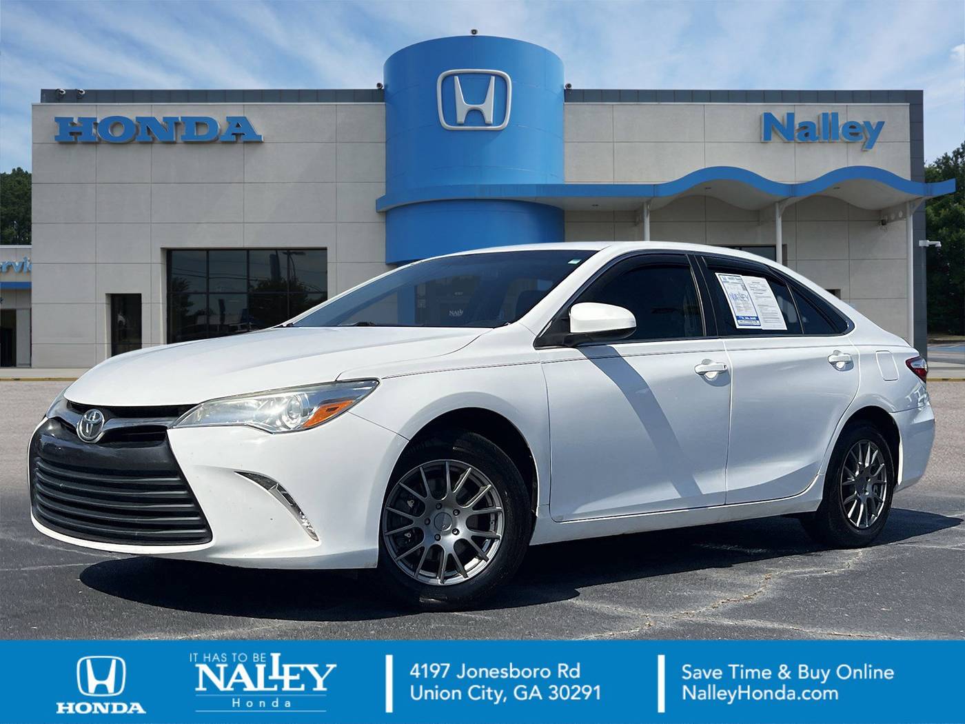 2016 Toyota Camry XLE — Sedan — 100,345 mi — Union City, GA