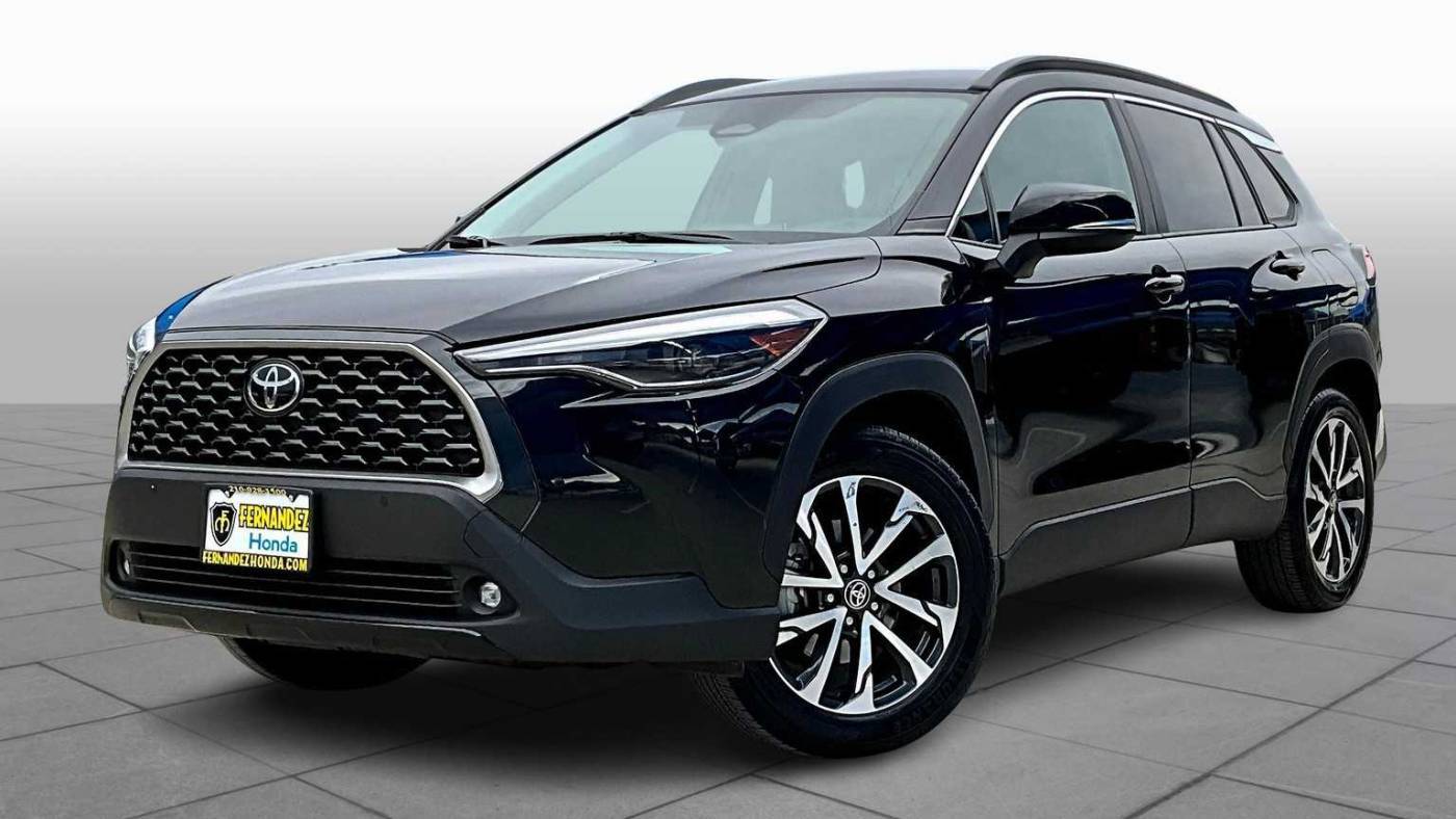 2024 Toyota Corolla Cross XLE — SUV — 22,678 mi — San Antonio, TX