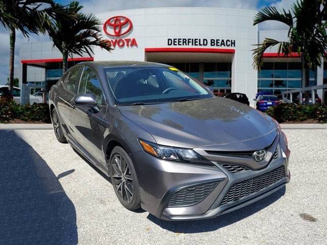 2021 Toyota Camry SE — Sedan — 14,204 mi — Deerfield Beach, FL