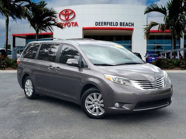 2017 Toyota Sienna Limited — Minivan — 54,562 mi — Deerfield Beach, FL