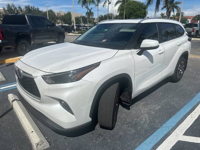 2023 Toyota Highlander XLE — SUV — 14,747 mi — Deerfield Beach, FL
