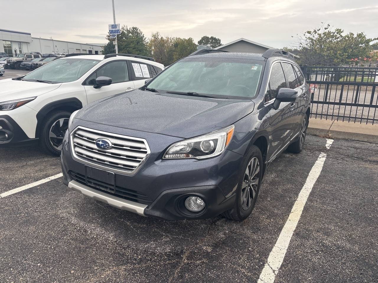 2017 Subaru Outback 2.5i Limited — SUV — 113,344 mi — Kansas City, MO