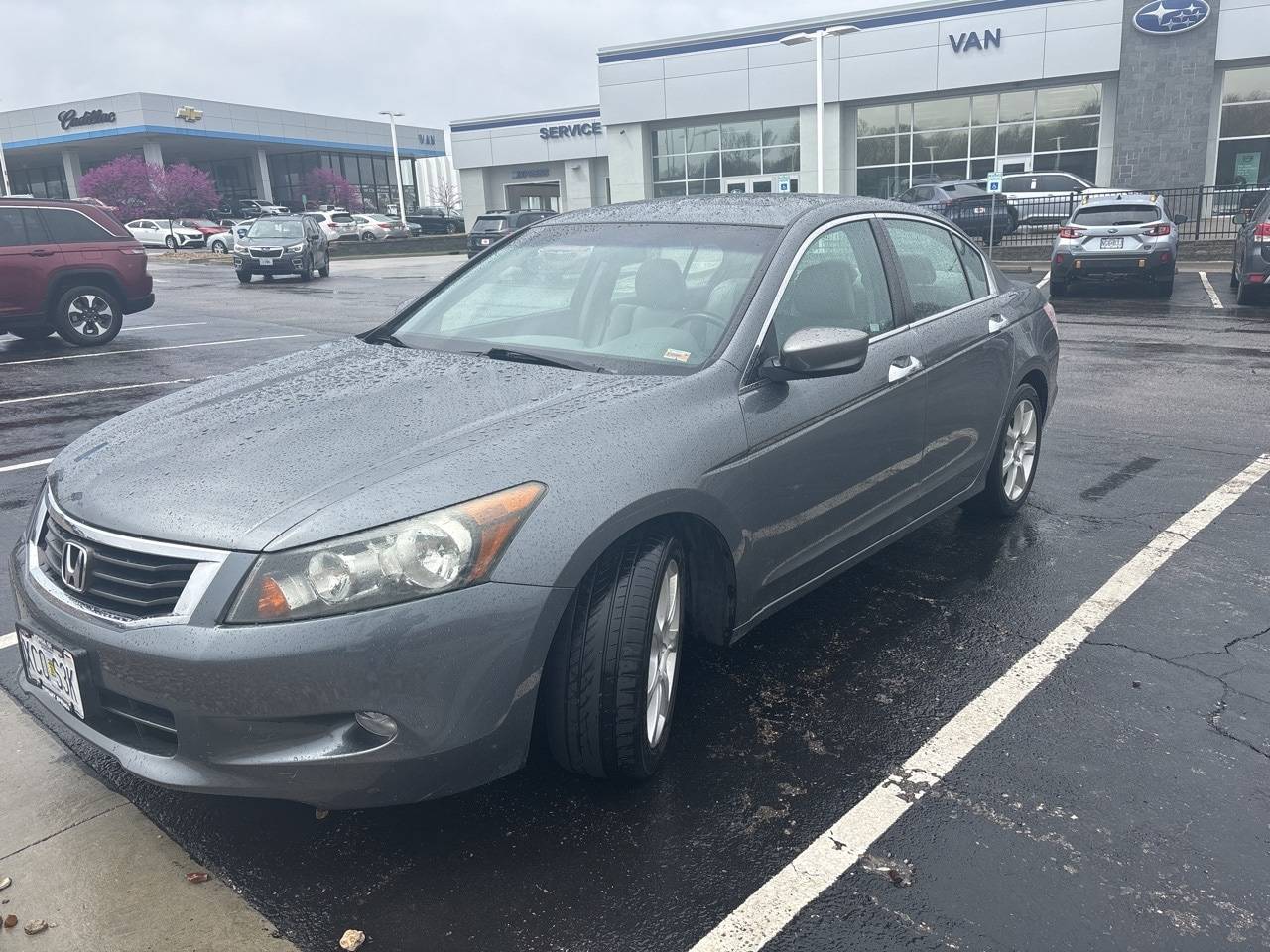 2010 Honda Accord EX-L V6 — Sedan — 125,562 mi — Kansas City, MO