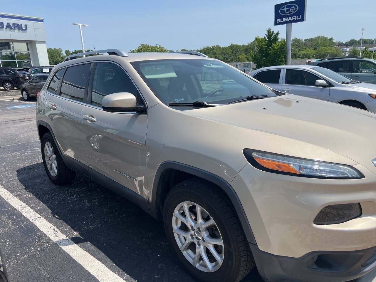 2014 Jeep Cherokee Latitude — SUV — 100,536 mi — Kansas City, MO