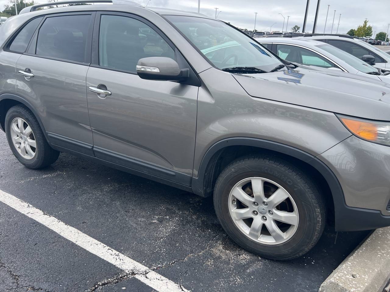 2013 Kia Sorento LX V6 — SUV — 124,977 mi — Kansas City, MO