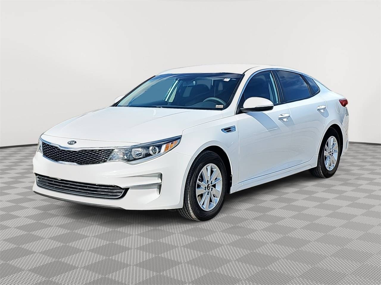 2018 Kia Optima LX — Sedan — 62,350 mi — Kansas City, MO