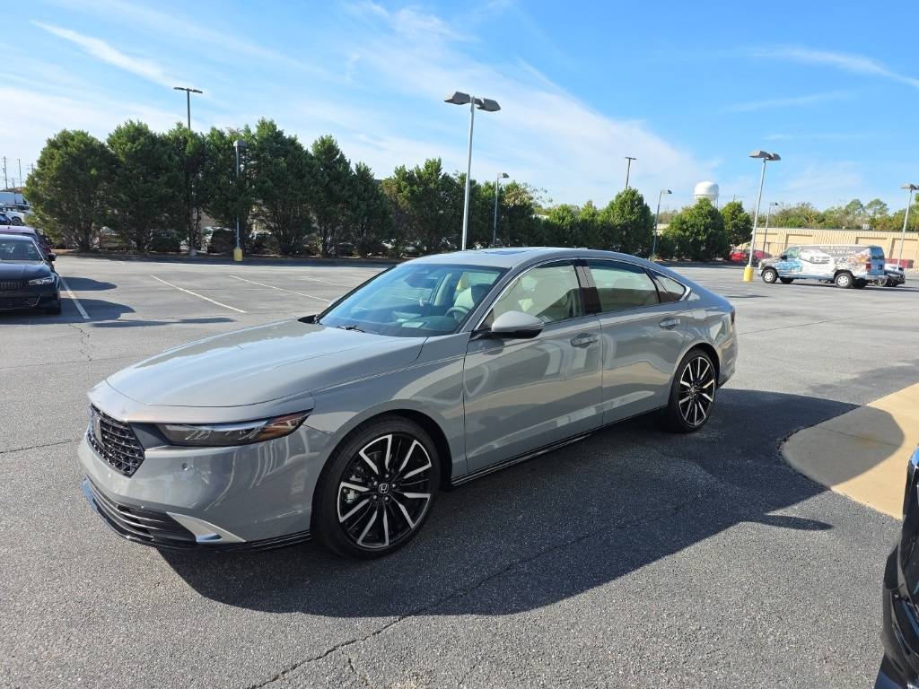 2025 Honda Accord Hybrid Touring — Sedan — 609 mi — Albany, GA