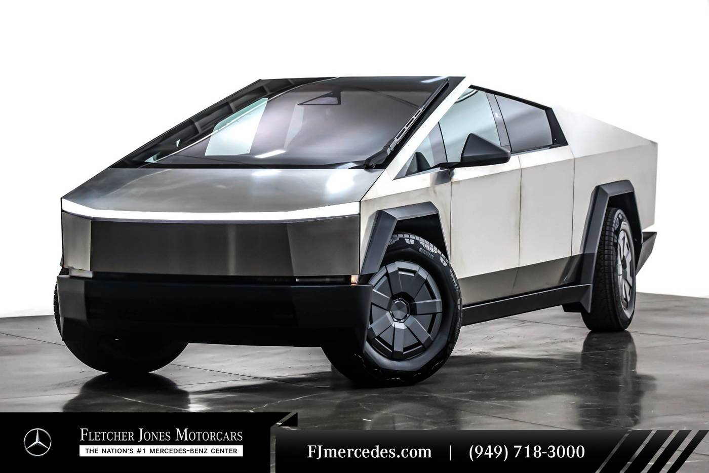 2025 Tesla Cybertruck Standard — Pickup Truck — 110 mi — Newport Beach, CA
