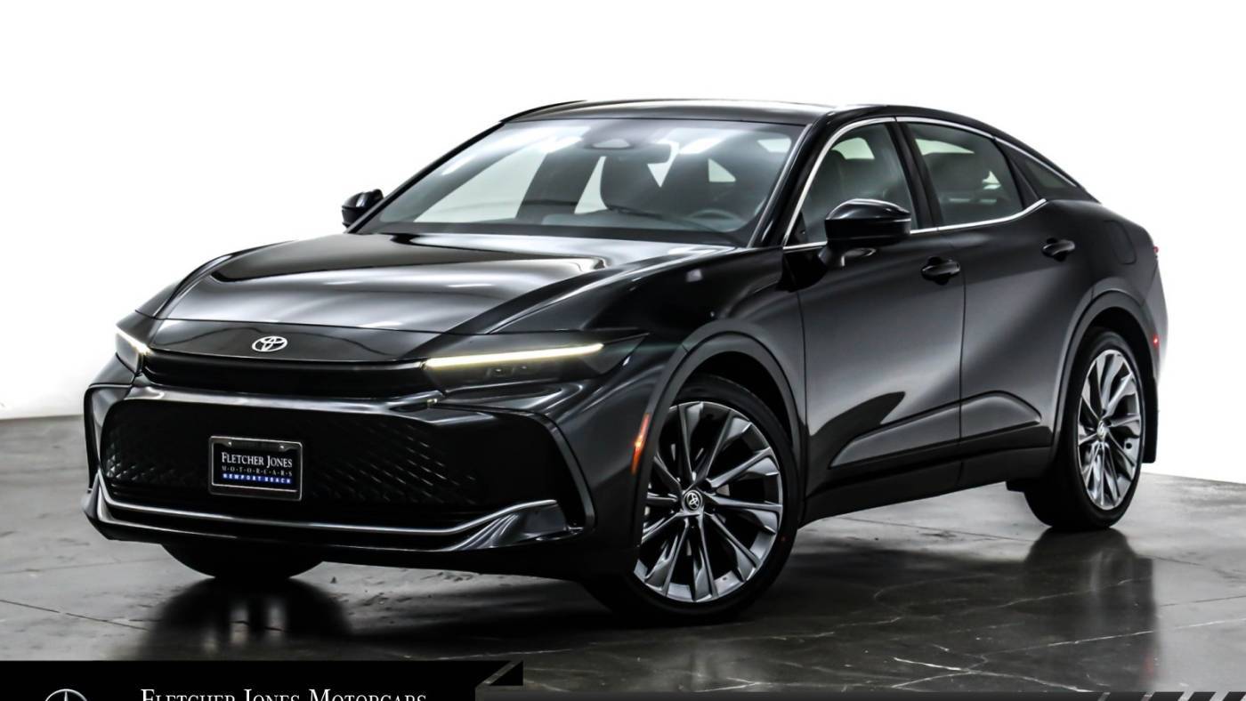2023 Toyota Crown Limited — Sedan — 24,043 mi — Newport Beach, CA