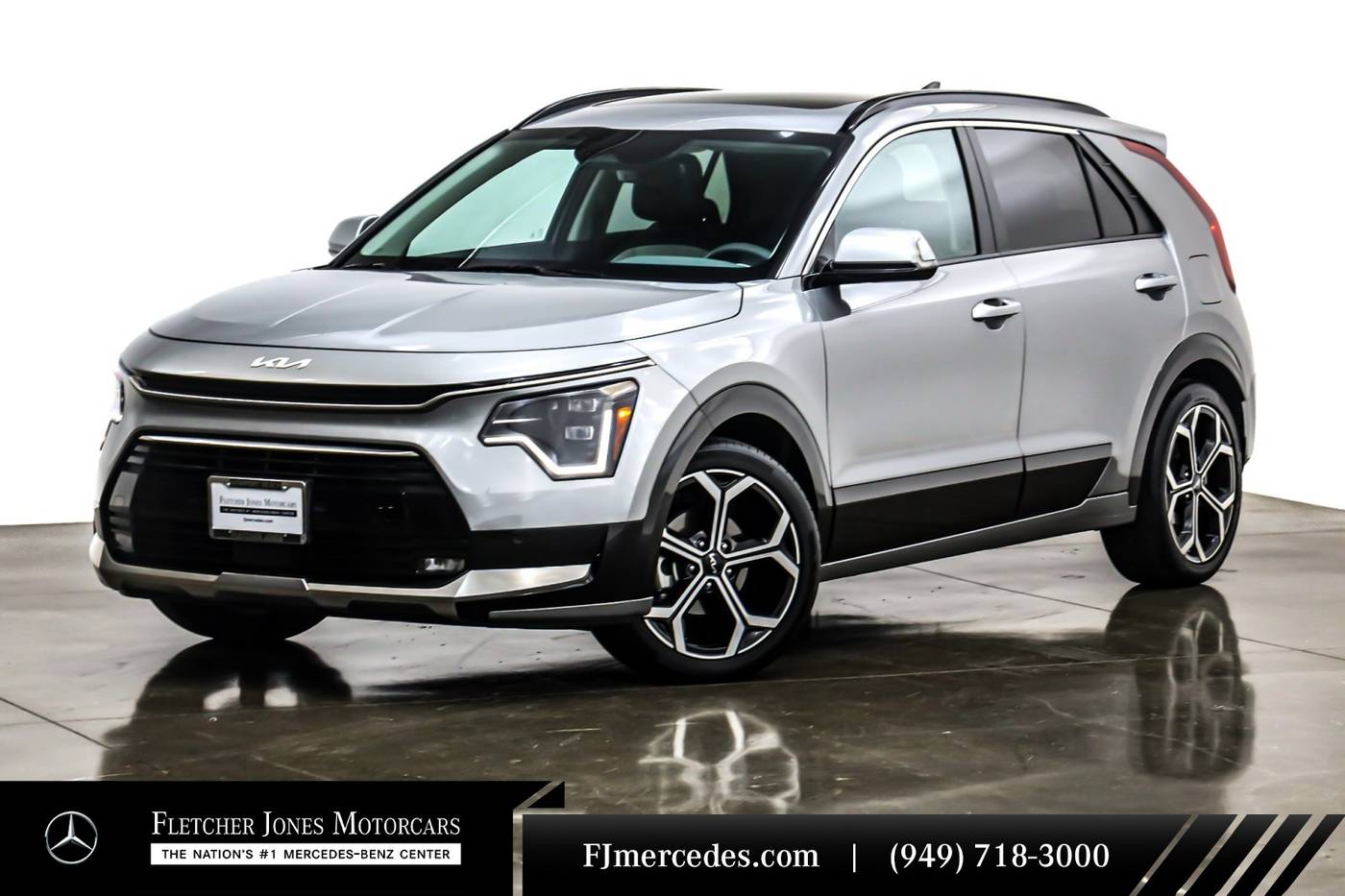 2023 Kia Niro Hybrid SX Touring — SUV — 17,484 mi — Newport Beach, CA