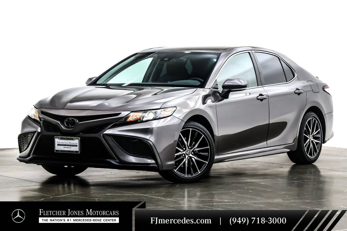 2024 Toyota Camry SE — Sedan — 15,950 mi — Newport Beach, CA