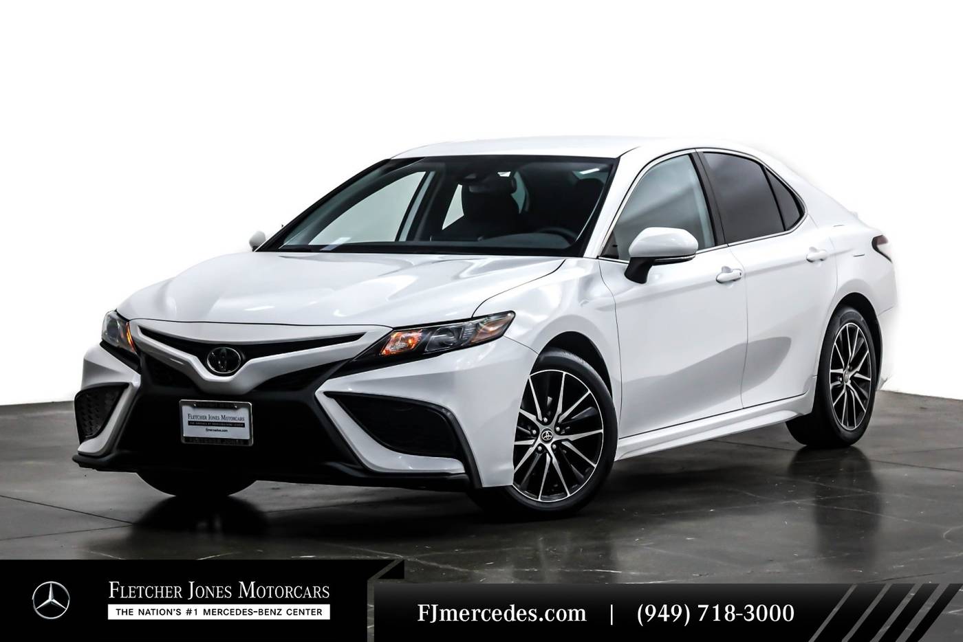 2022 Toyota Camry SE — Sedan — 34,547 mi — Newport Beach, CA