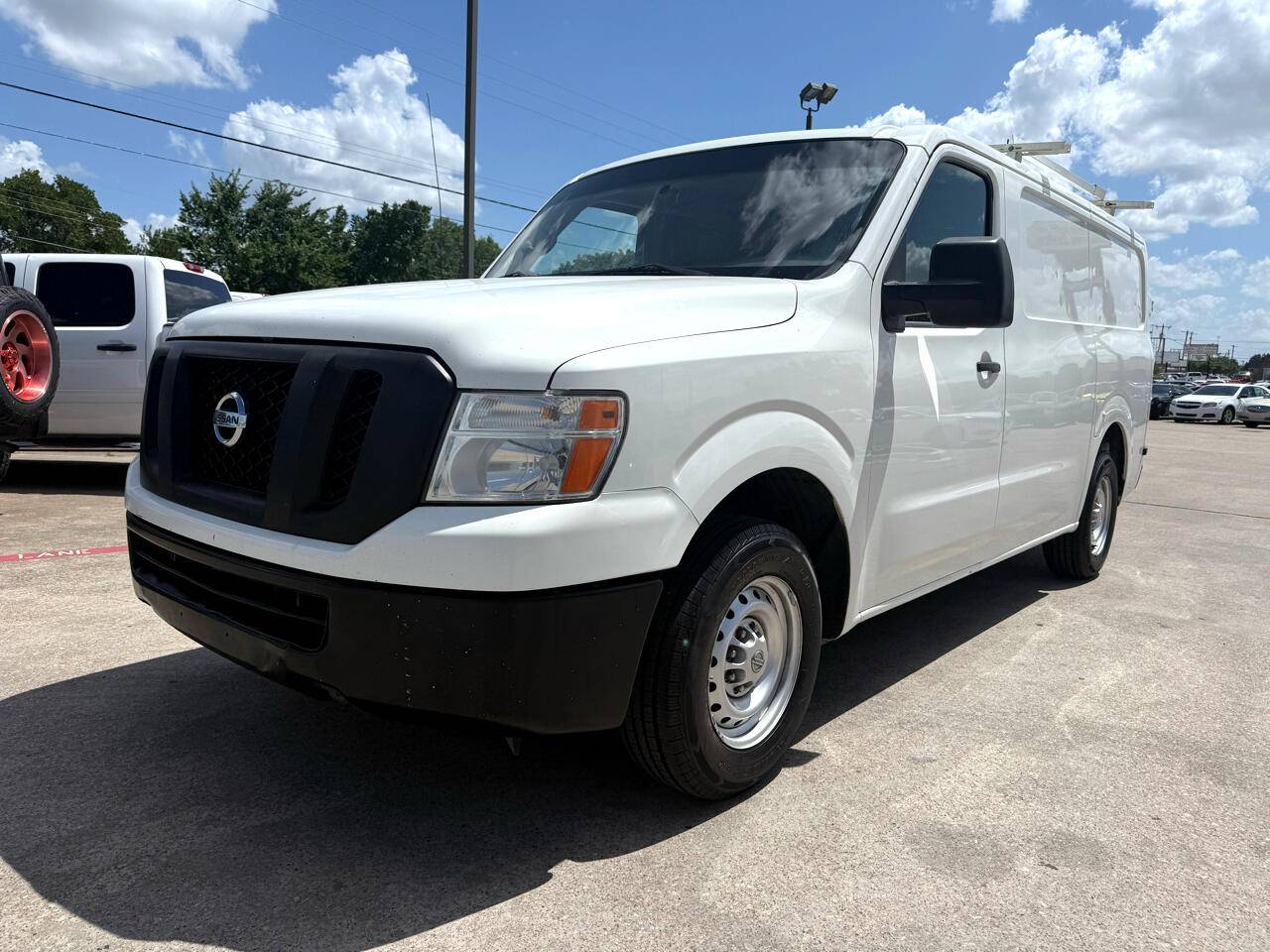2017 Nissan NV Cargo NV2500 HD S — Cargo Van — 141,635 mi — N Richland Hills, TX