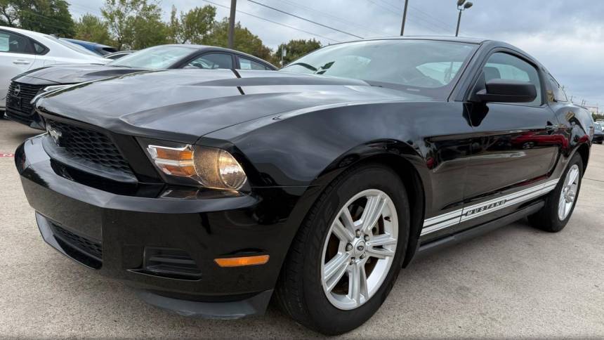 2012 Ford Mustang V6 — Coupe — 116,617 mi — N Richland Hills, TX