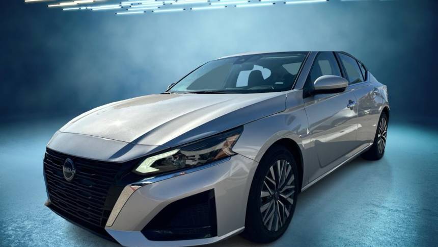 2023 Nissan Altima SV — Sedan — 40,145 mi — N Richland Hills, TX