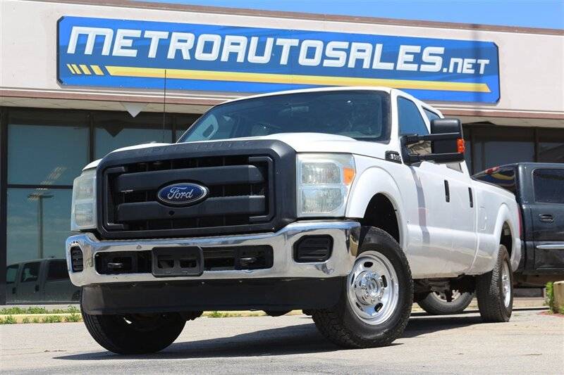 2012 Ford Super Duty F-250 XL — Pickup Truck — 210,737 mi — Arlington, TX