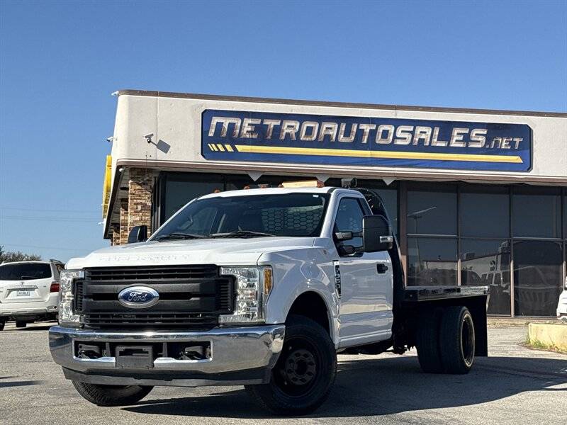2017 Ford Super Duty F-350 Chassis Cab XL — Chassis Cab Truck — 115,600 mi — Arlington, TX