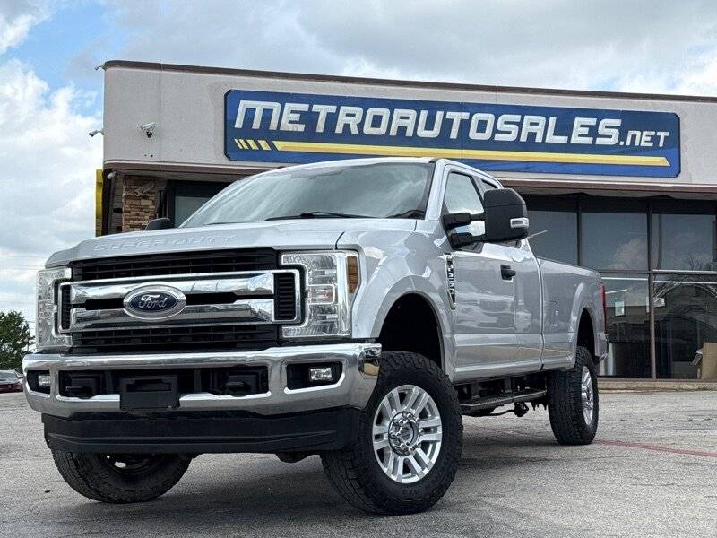 2019 Ford Super Duty F-250 XLT — Pickup Truck — 211,802 mi — Arlington, TX