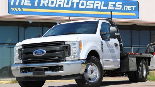 2017 Ford Super Duty F-350 Chassis Cab XL — Chassis Cab Truck — 196,542 mi — Arlington, TX