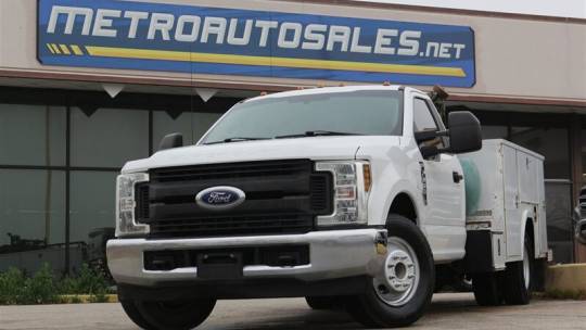 2019 Ford Super Duty F-350 Chassis Cab XL — Chassis Cab Truck — 203,816 mi — Arlington, TX