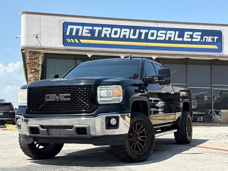 2015 GMC Sierra 1500 SLT — Pickup Truck — 142,714 mi — Arlington, TX