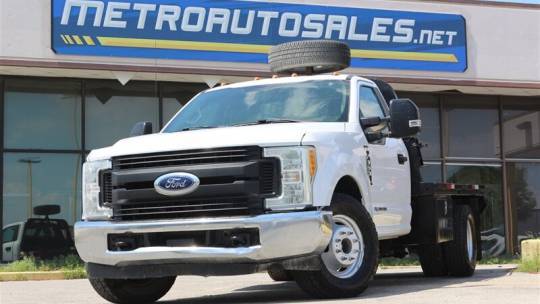 2017 Ford Super Duty F-350 Chassis Cab XL — Chassis Cab Truck — 167,252 mi — Arlington, TX