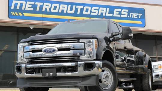 2019 Ford Super Duty F-350 Lariat — Pickup Truck — 181,647 mi — Arlington, TX