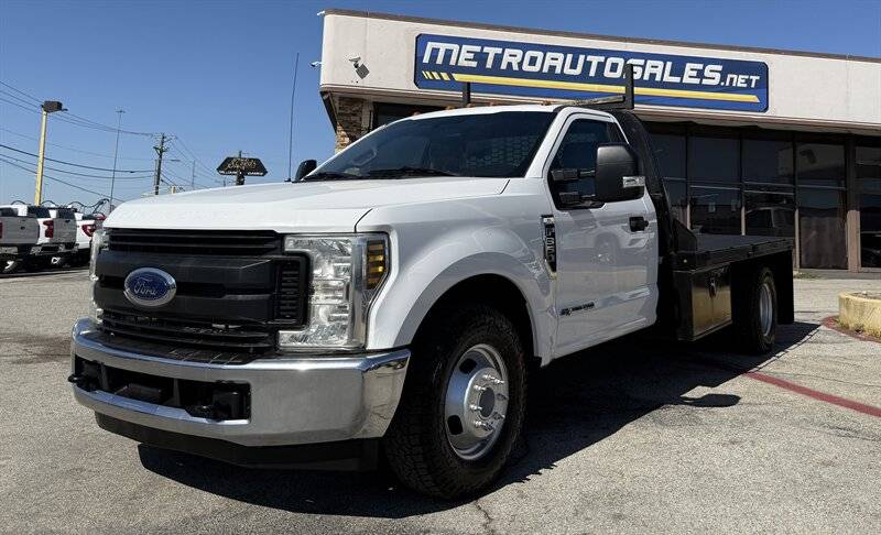 2019 Ford Super Duty F-350 Chassis Cab XL — Chassis Cab Truck — 233,141 mi — Arlington, TX