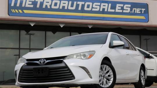 2016 Toyota Camry LE — Sedan — 142,069 mi — Arlington, TX