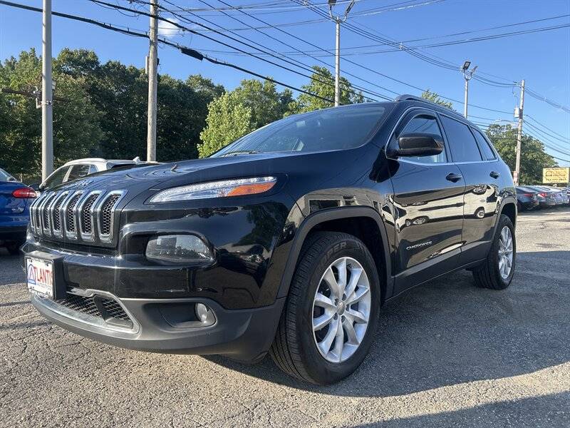 2017 Jeep Cherokee Limited — SUV — 93,395 mi — Framingham, MA