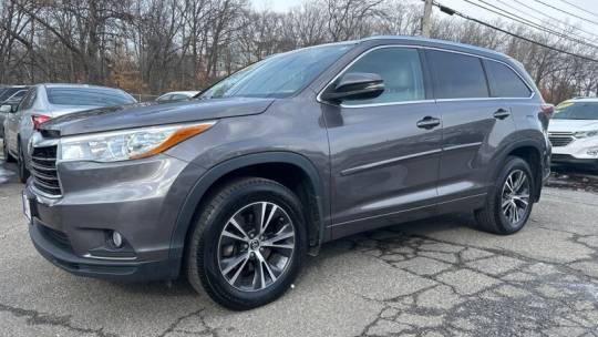 2016 Toyota Highlander XLE — SUV — 96,767 mi — Framingham, MA