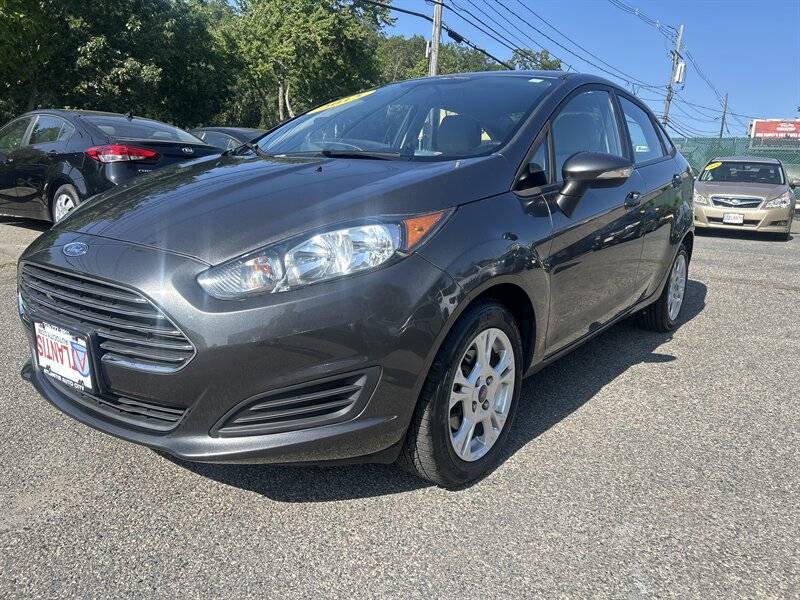 2015 Ford Fiesta SE — Sedan — 28,887 mi — Framingham, MA