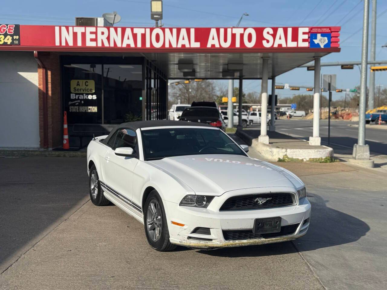2014 Ford Mustang V6 Premium — Convertible — 116,748 mi — Garland, TX