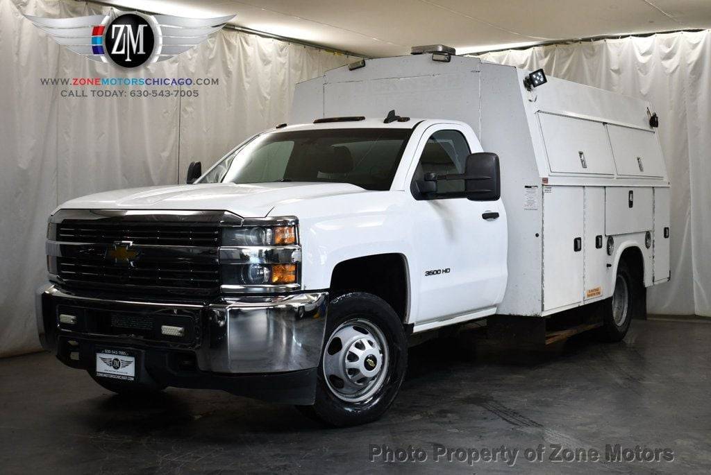 2015 Chevrolet Silverado 3500HD Chassis Cab WT — Chassis Cab Truck — 271,702 mi — Addison, IL