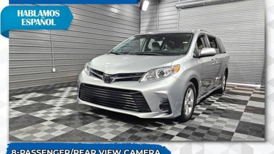 2020 Toyota Sienna LE — Minivan — 17,570 mi — Sykesville, MD