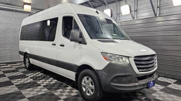 Freightliner passenger hot sale van