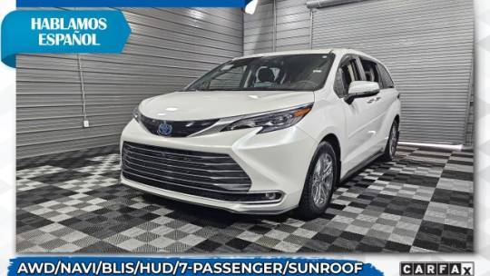 2024 Toyota Sienna Platinum — Minivan — 4,391 mi — Sykesville, MD