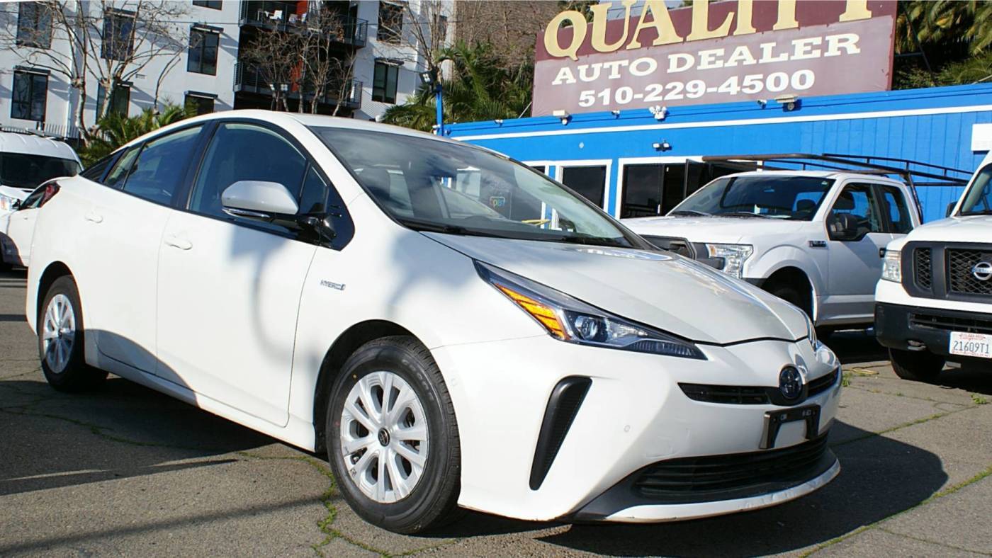 2020 Toyota Prius L Eco — Hatchback — 123,325 mi — Hayward, CA