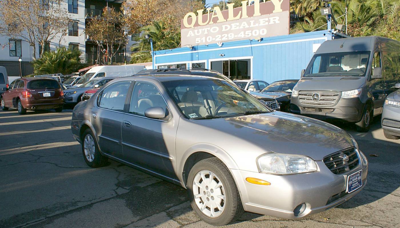 2001 Nissan Maxima GXE — Sedan — 124,870 mi — Hayward, CA