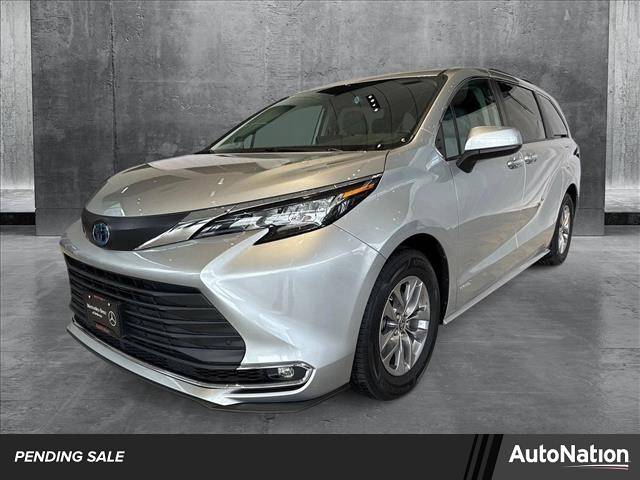 2021 Toyota Sienna XLE — Minivan — 33,490 mi — Bellevue, WA