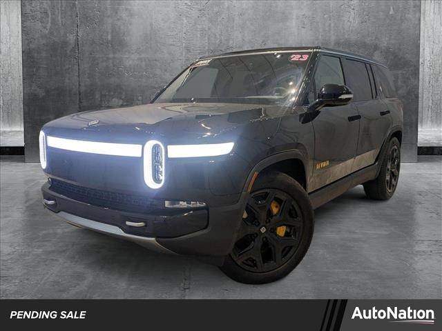2023 Rivian R1S