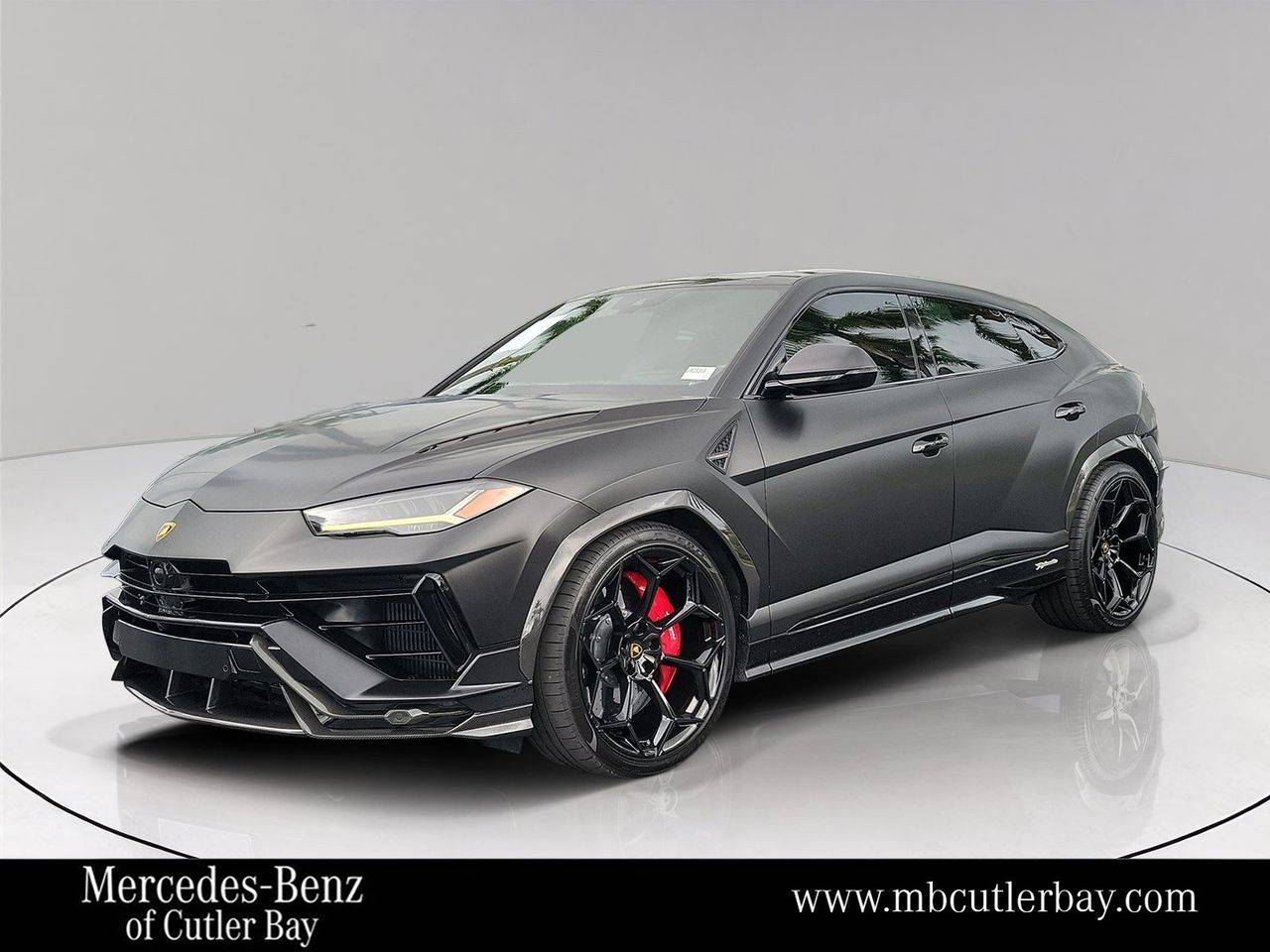 2023 Lamborghini Urus Performante